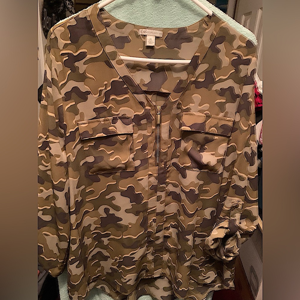 Cato Camo high low blouse